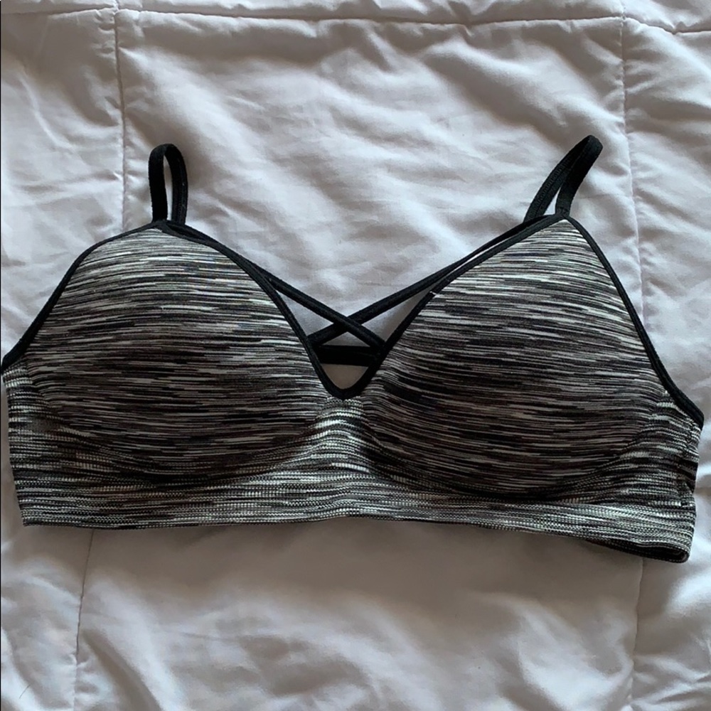 COPY - Black and white sports bra